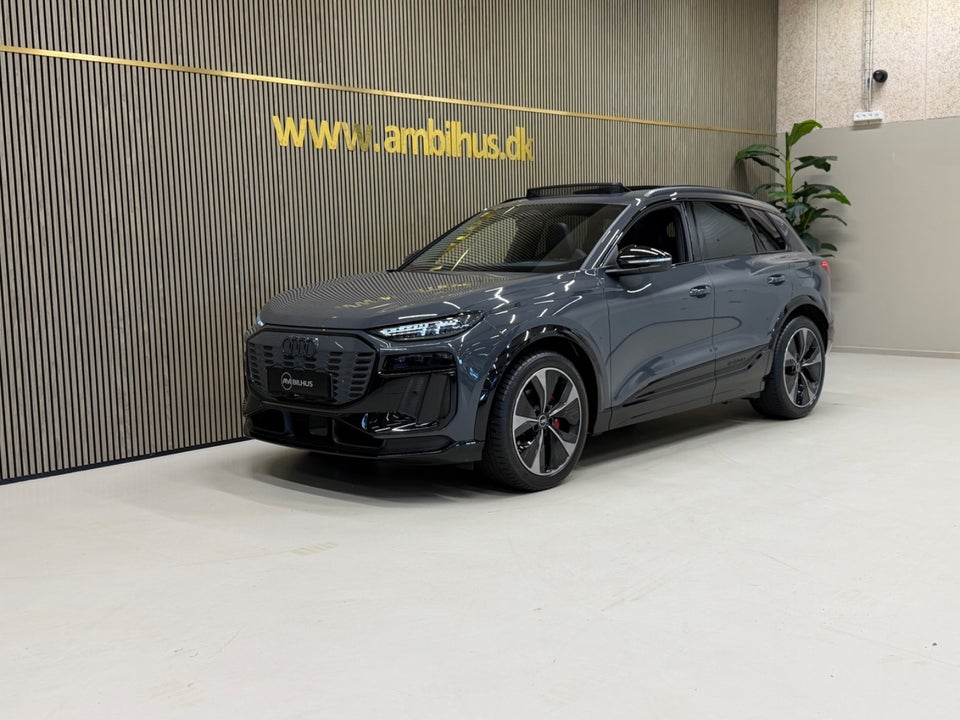 Audi SQ6 e-tron quattro 5d