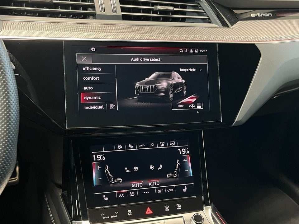 Audi Q8 e-tron 55 S-line Sportback quattro 5d