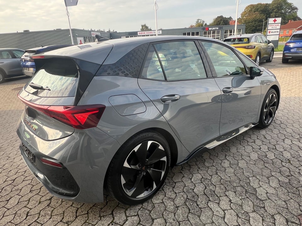 Cupra Born 59 e-Boost 5d