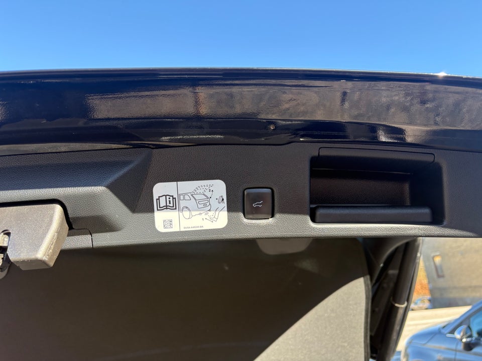 Ford Kuga 2,5 PHEV Vignale CVT 5d