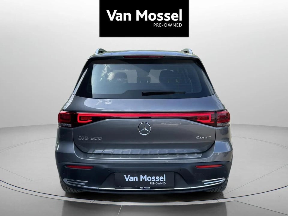 Mercedes EQB300 Progressive 4Matic 5d