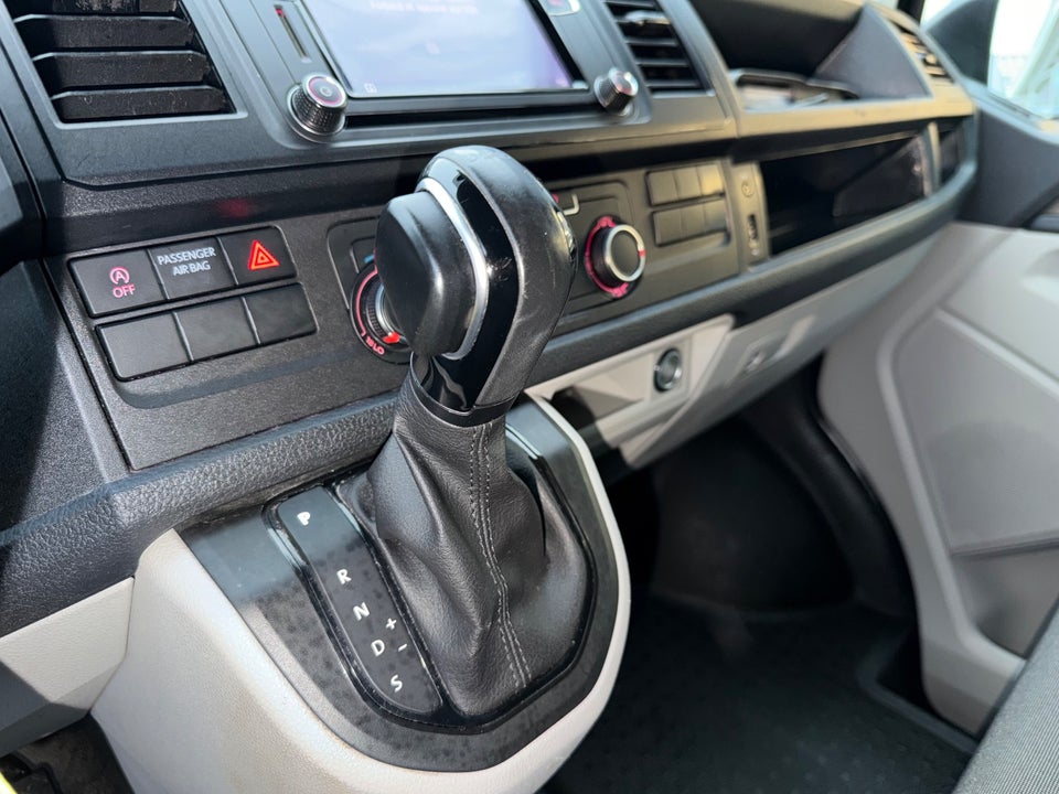 VW Transporter 2,0 TDi 150 Kassevogn DSG lang