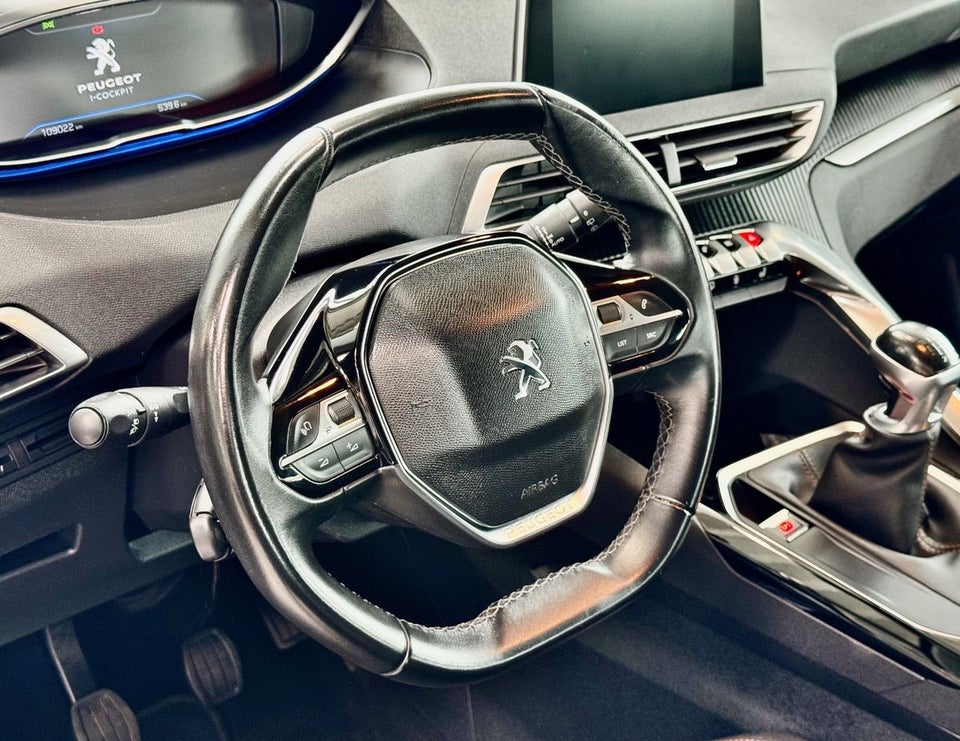 Peugeot 3008 1,2 e-THP 130 Active 5d