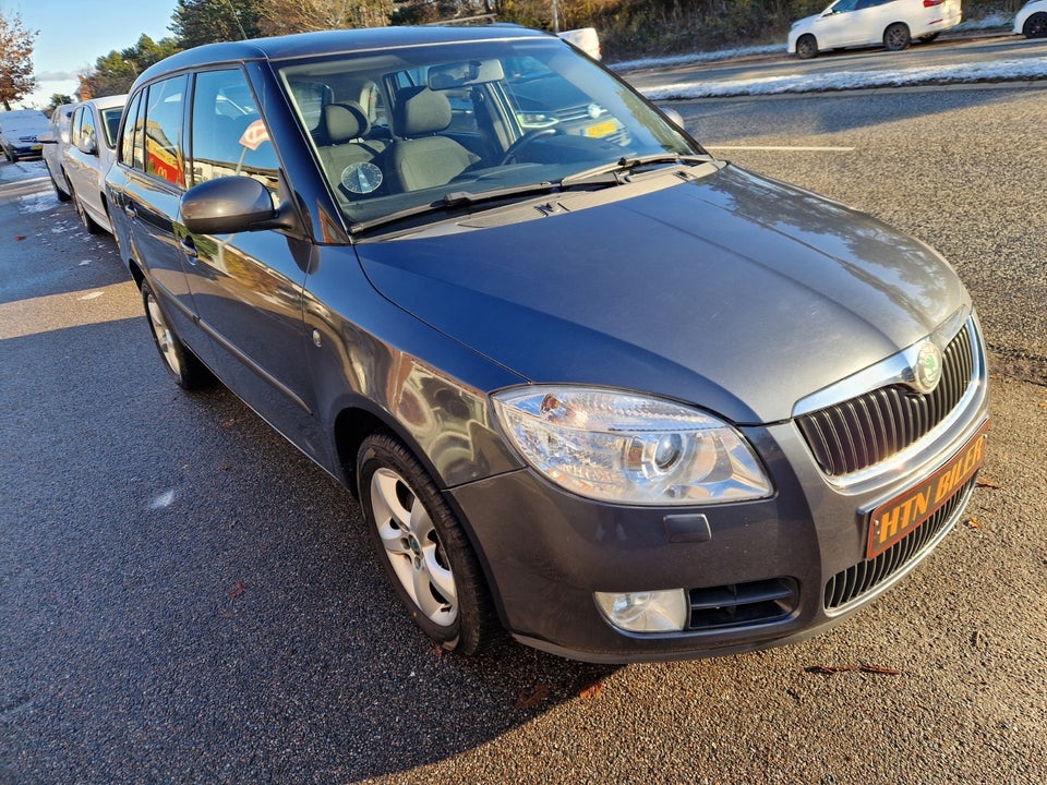 Skoda Fabia 1,6 16V Ambiente Combi aut. 5d