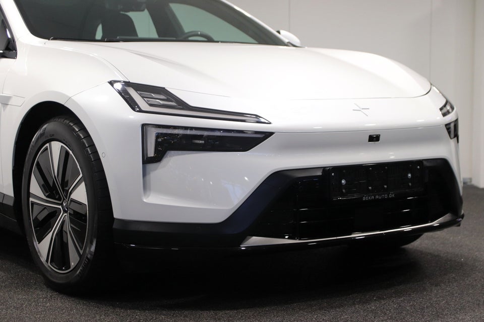 Polestar 4 Long Range AWD 5d