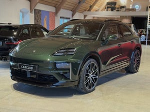 Porsche Macan Turbo, modelår 2024, 4,000 km