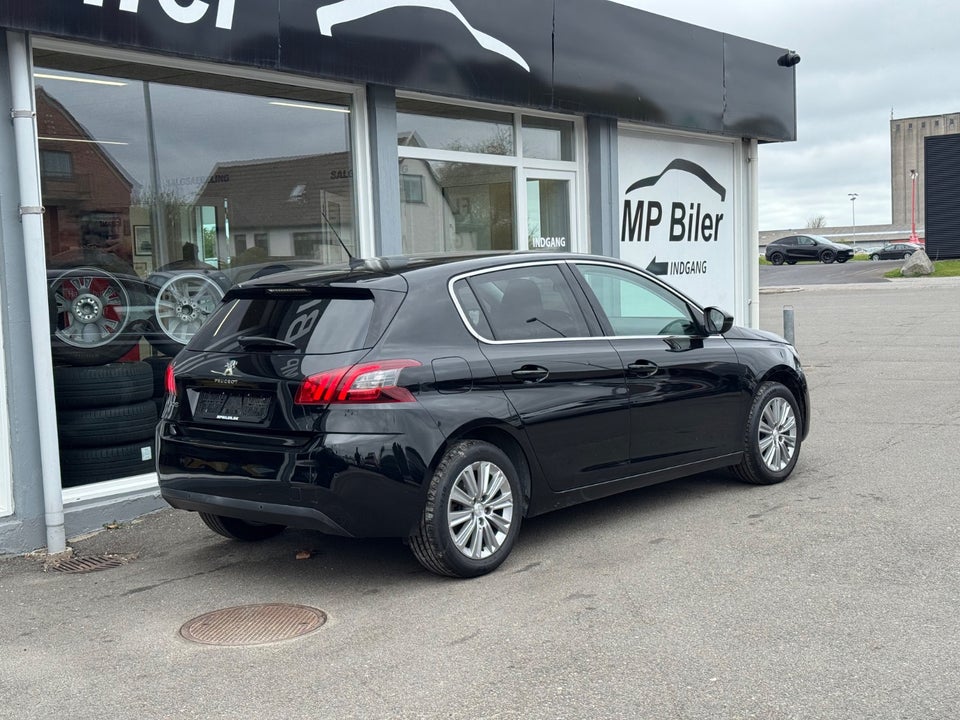 Peugeot 308 1,6 BlueHDi 120 Allure Sky 5d