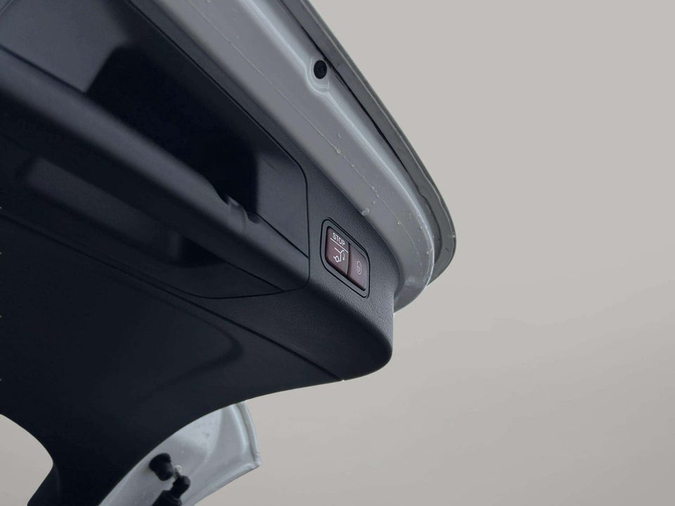 Mercedes EQA300 AMG Advance Plus 4Matic 5d