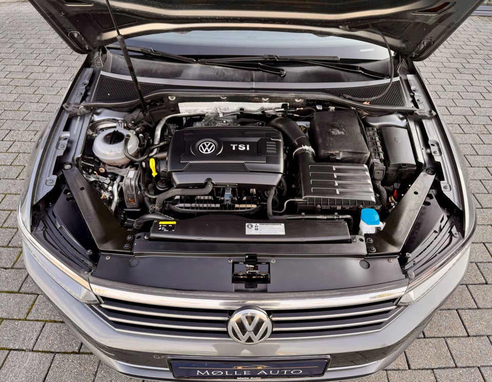 VW Passat 1,8 TSi 180 Highline Variant DSG 5d