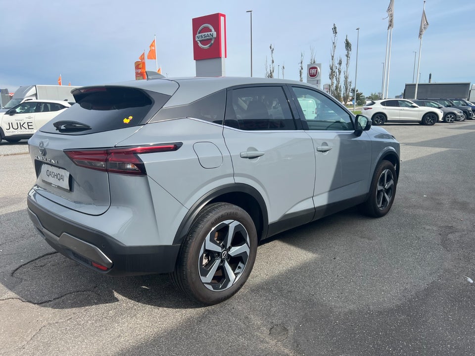 Nissan Qashqai 1,3 mHEV N-Connecta Van 5d