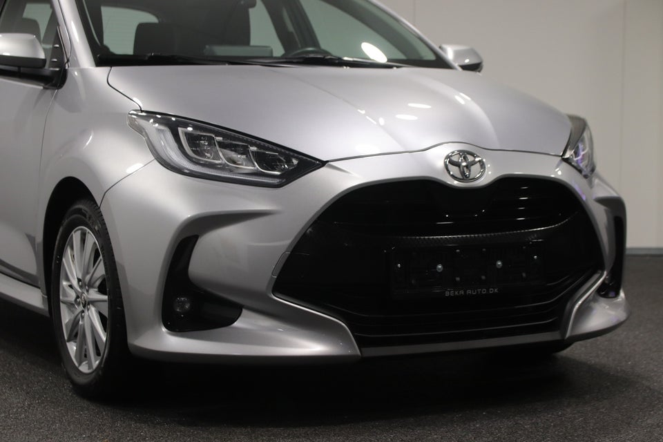 Toyota Yaris 1,5 Active Tech+ 5d