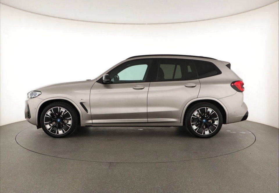 BMW iX3 Charged Plus M-Sport 5d