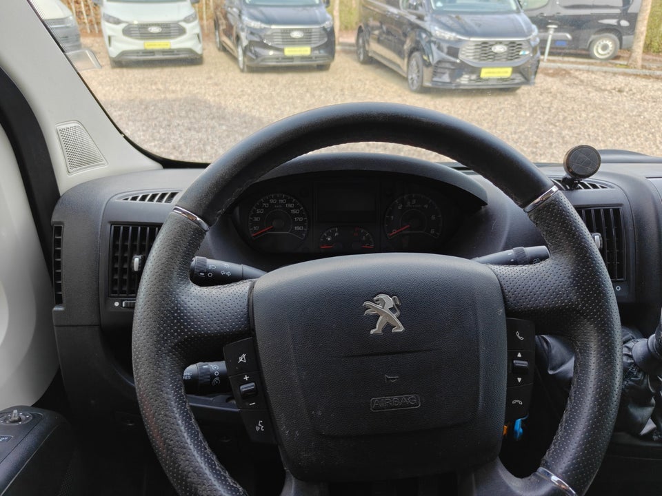 Peugeot Boxer 330 2,0 BlueHDi 130 L2H2