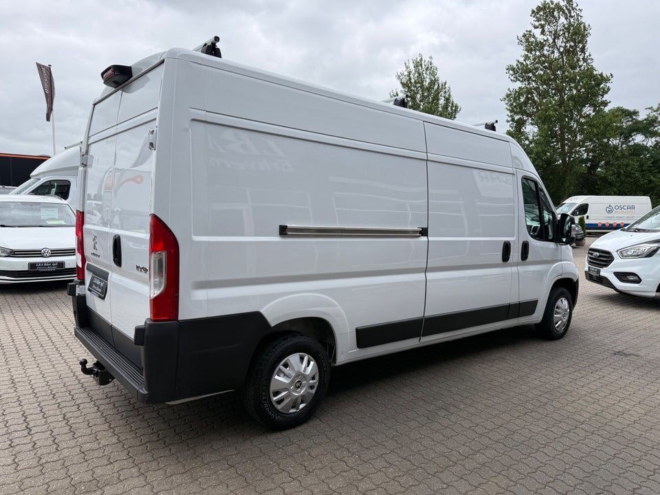 Peugeot Boxer 333 2,2 BlueHDi 140 L3H2 Premium