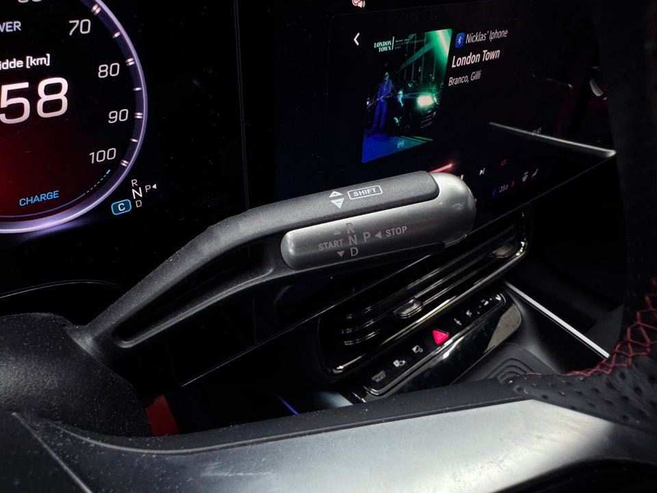 Mercedes CLA250+ electric AMG Line 4d
