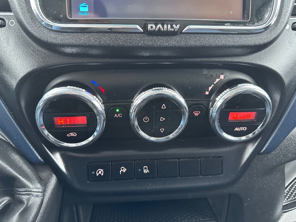 Iveco Daily 2,3 35C12 12m³ Van AG8