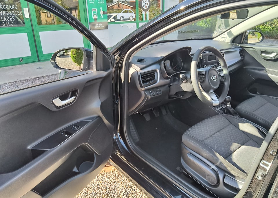 Kia Rio 1,25 MPi Base Line 5d