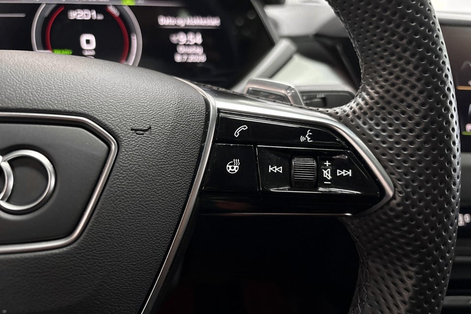 Audi e-tron GT pro quattro 4d