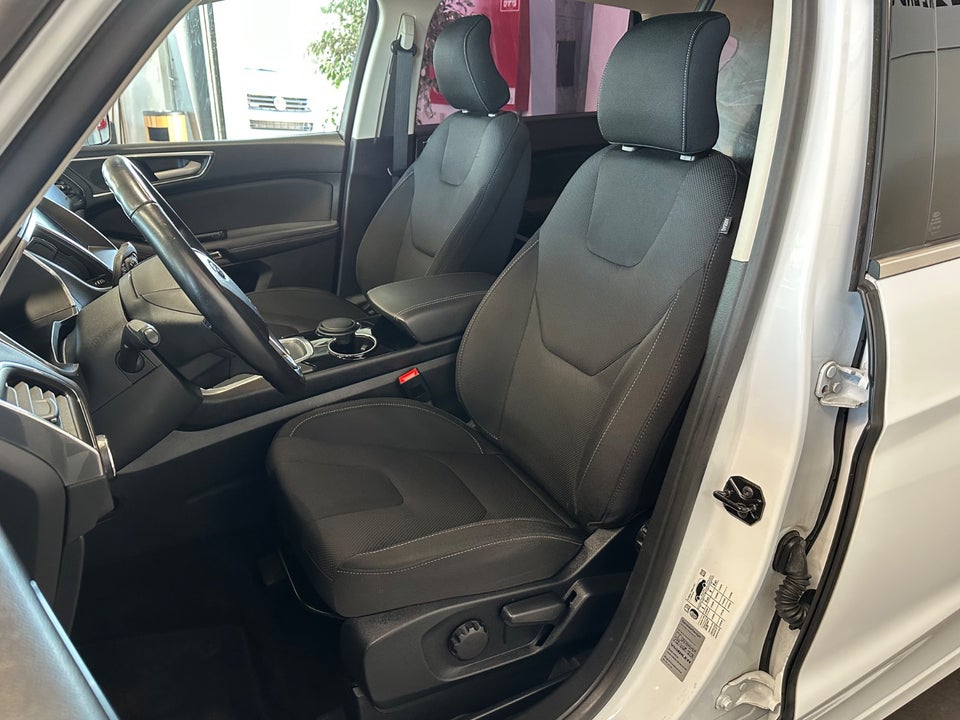 Ford S-MAX 2,0 EcoBlue Titanium aut. Van 5d