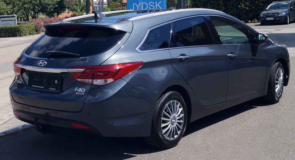 Hyundai i40 1,7 CRDi 141 Premium CW 5d