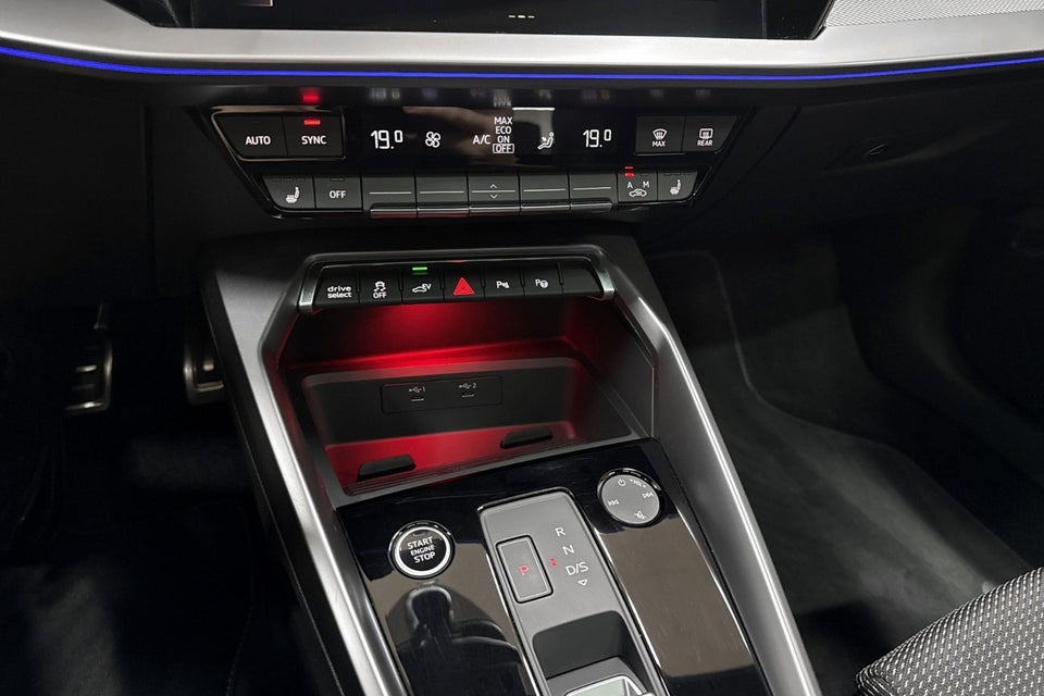 Audi A3 40 TFSi e S-line Sportback S-tr. 5d