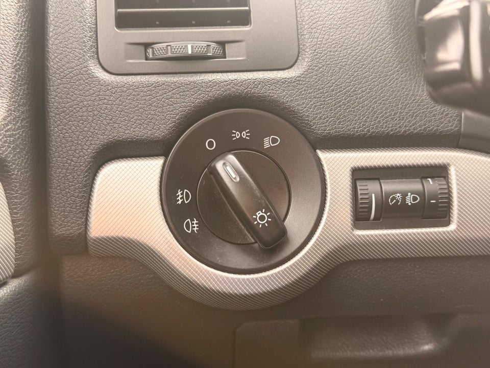 Skoda Octavia 1,6 TDi 105 Active Combi 5d