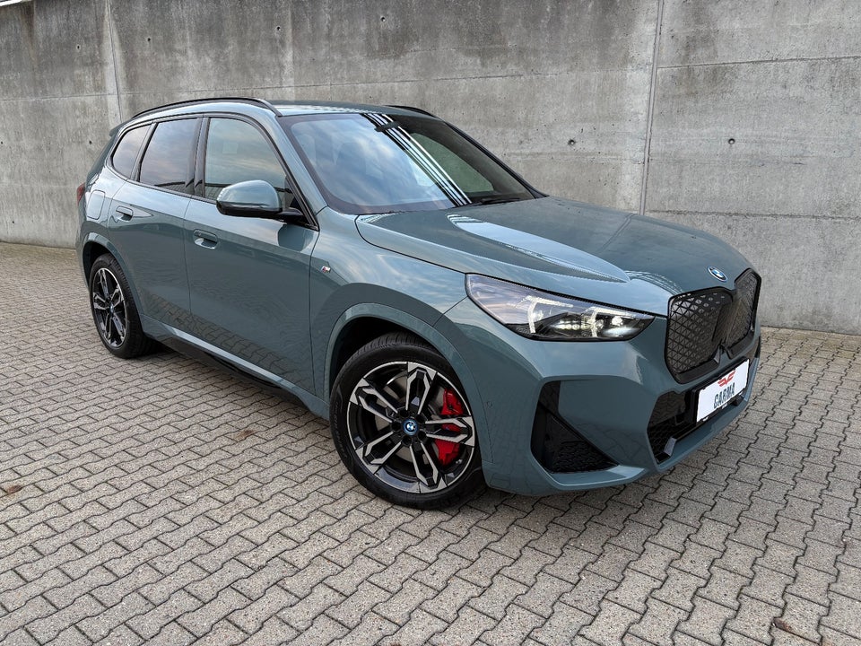 BMW iX1 eDrive20 M-Sport Pro 5d