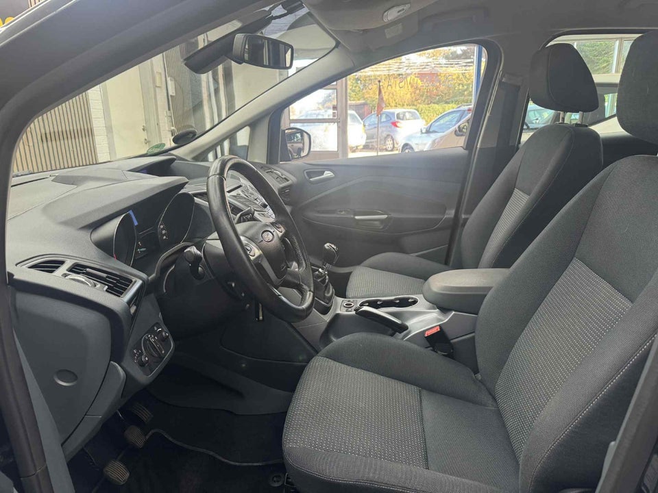 Ford C-MAX 2,0 TDCi 140 Titanium 5d