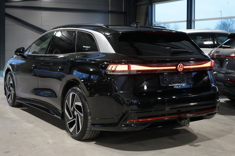 VW ID.7 77 Style Tourer 5d