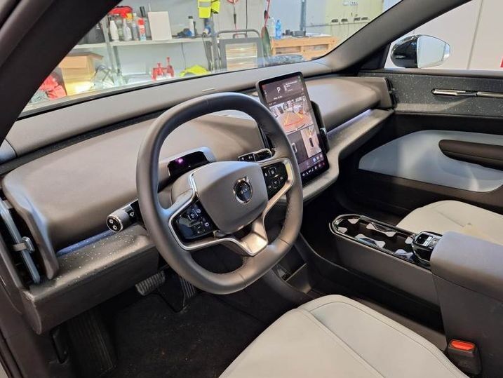 Volvo EX30 Extended Range Ultra 5d