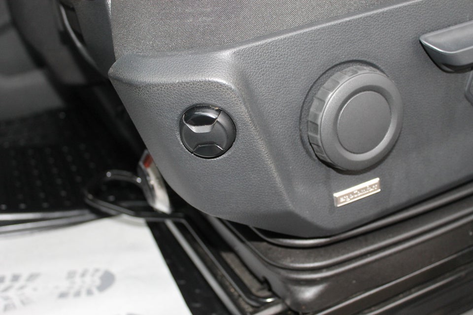 VW Crafter 35 2,0 TDi 177 Kassevogn L3H2 aut.