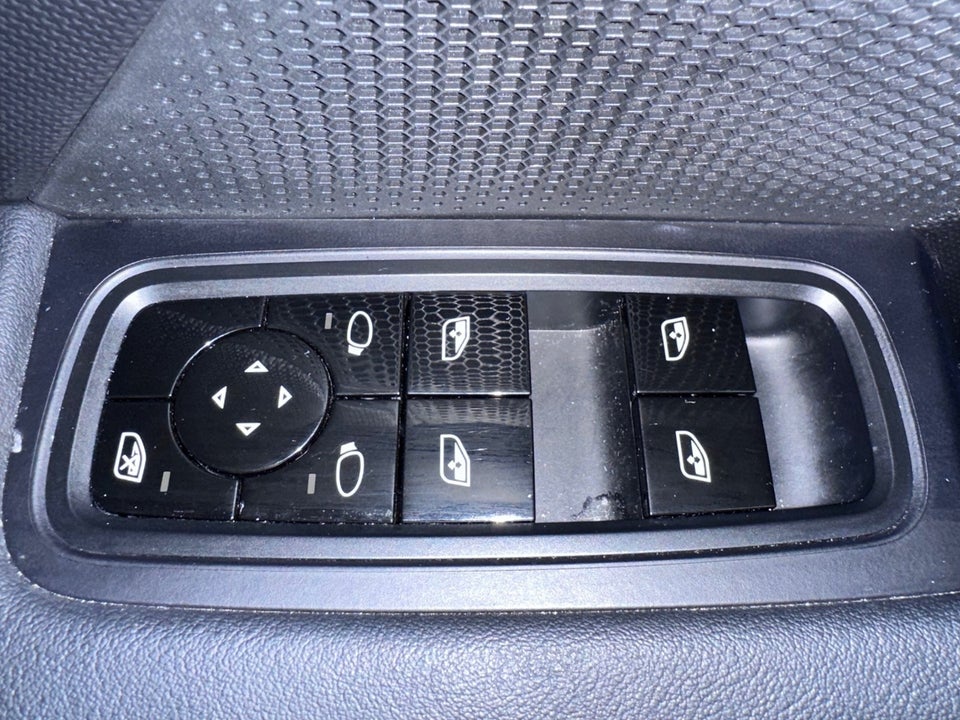 Porsche Taycan Performance+ 4d