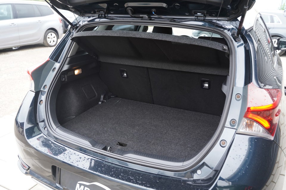 Toyota Auris 1,8 Hybrid H2 CVT 5d