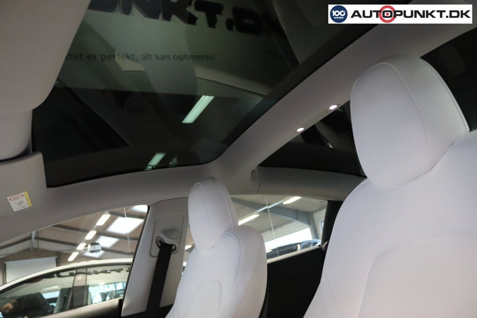 Tesla Model 3 Performance AWD 4d