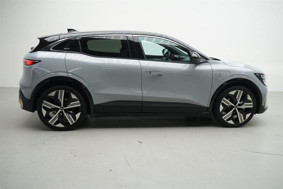 Renault Megane E-Tech 60 Iconic 5d