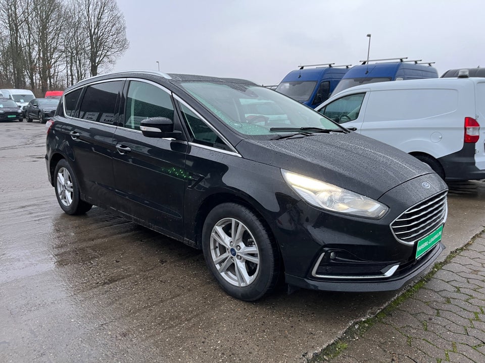 Ford S-MAX 2,5 HEV Titanium CVT Van 5d