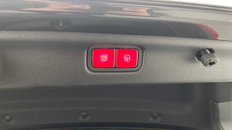 Mercedes C300 d 2,0 AMG Premium aut. 4d