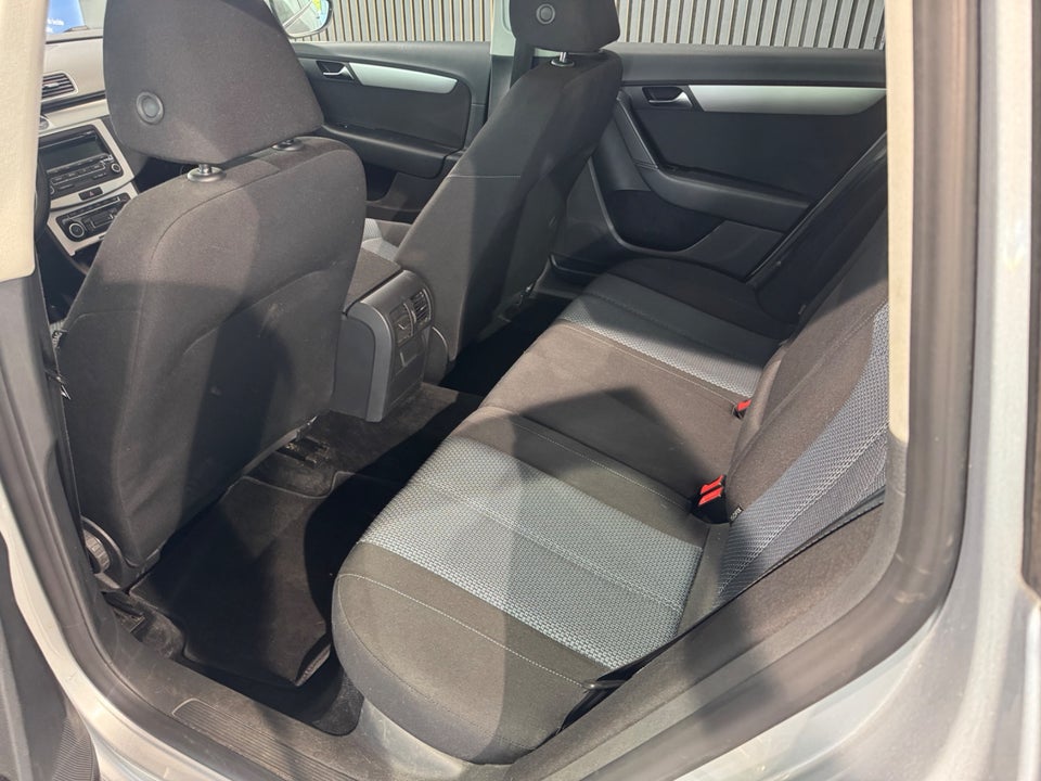 VW Passat 1,6 TDi 105 Comfortline Variant BMT 5d