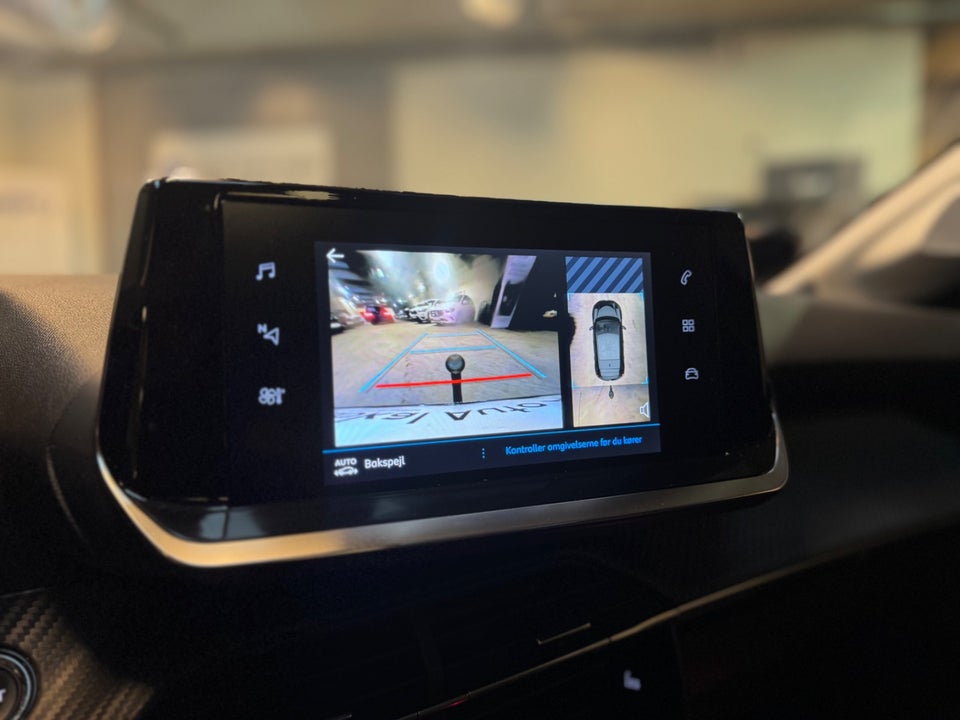 Peugeot 208 1,5 BlueHDi 100 Allure Sky 5d