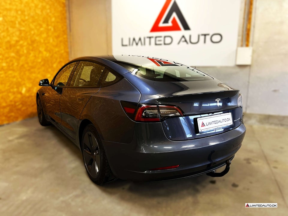 Tesla Model 3 Long Range AWD 4d