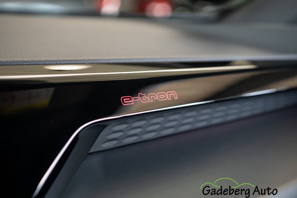 Audi e-tron GT quattro 4d