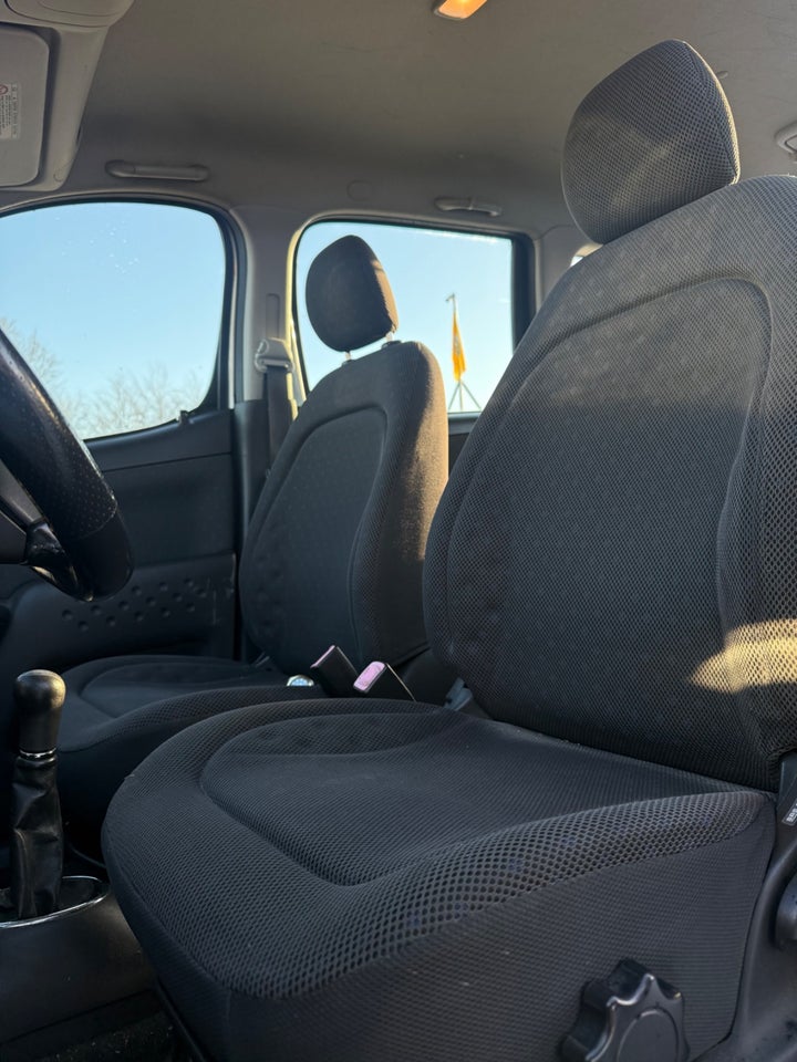 Toyota Yaris Verso 1,4 D-4D Luna 5d