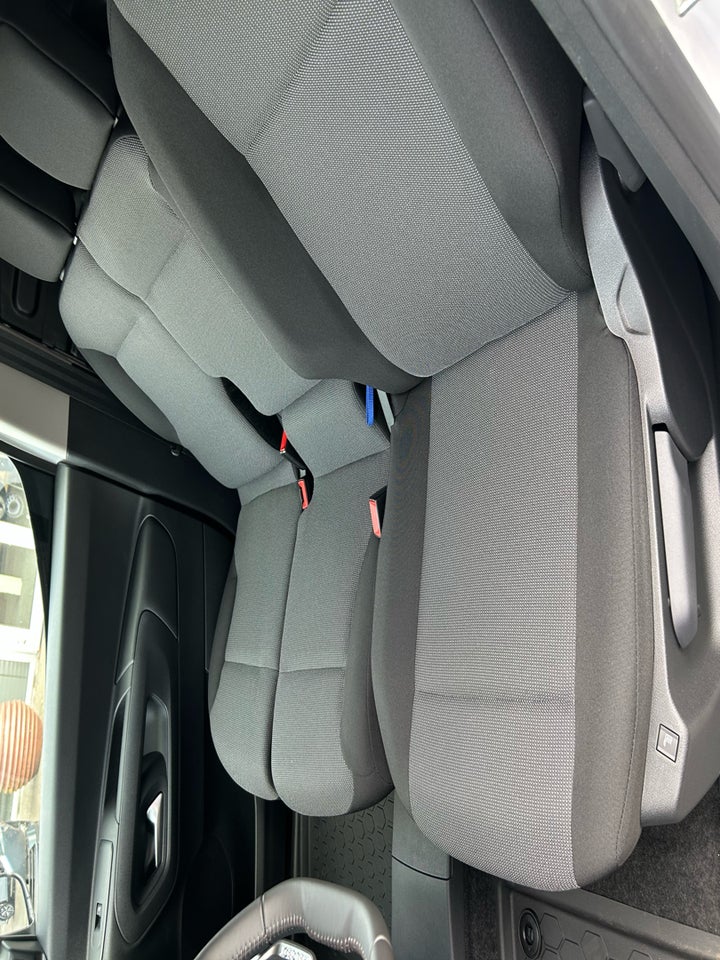 Peugeot Partner 1,5 BlueHDi 130 L2V2 Plus EAT8 Van