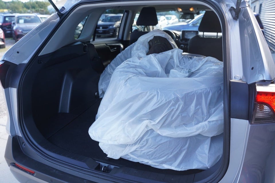 Toyota RAV4 2,0 T3 Comfort e-CVT 5d