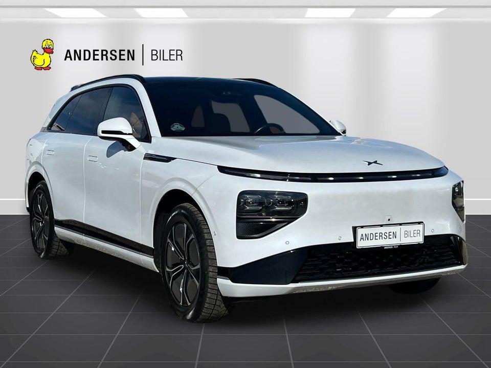 Xpeng G9 Standard Range 5d