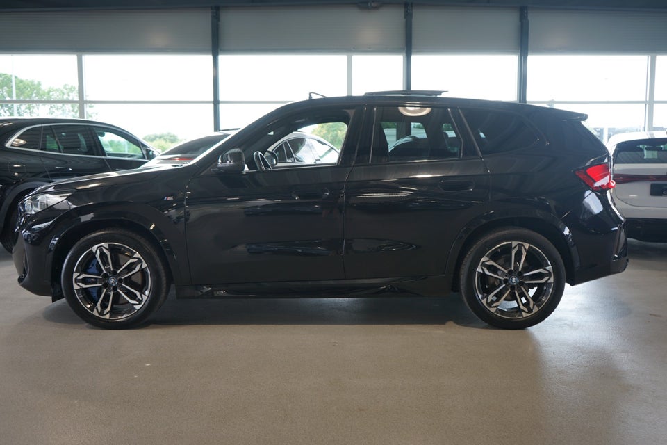 BMW iX1 eDrive20 M-Sport 5d