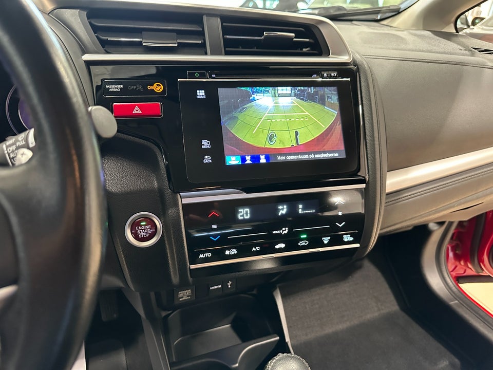 Honda Jazz 1,3 i-VTEC Elegance CVT 5d