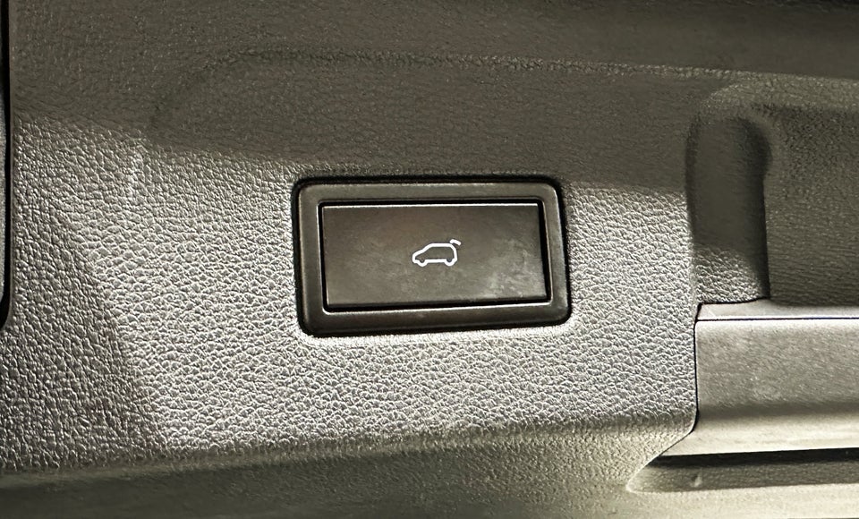 VW Touran 2,0 TDi 150 Highline DSG 7prs 5d