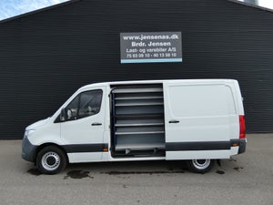 Mercedes Sprinter 316, modelår 2018, 140,000 km