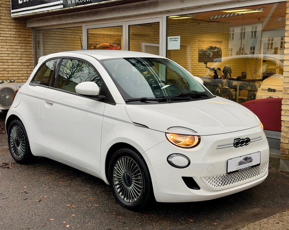 Fiat 500e 42 Icon 3d